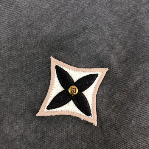 Replica Louis Vuitton LV T-Shirts Short Sleeved For Unisex #1419934 $36.00 USD for Wholesale