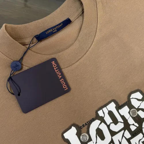 Replica Louis Vuitton LV T-Shirts Short Sleeved For Unisex #1419960 $29.00 USD for Wholesale