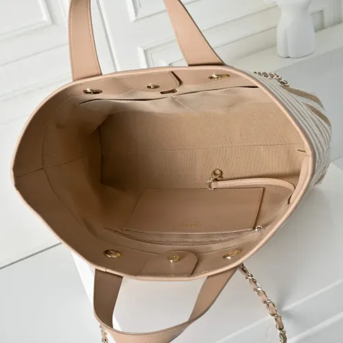 Replica Chanel AAA Quality Handbags For Women #1420112 $88.00 USD for Wholesale