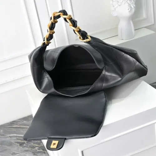 Replica Chanel AAA Quality Handbags For Women #1420129 $102.00 USD for Wholesale