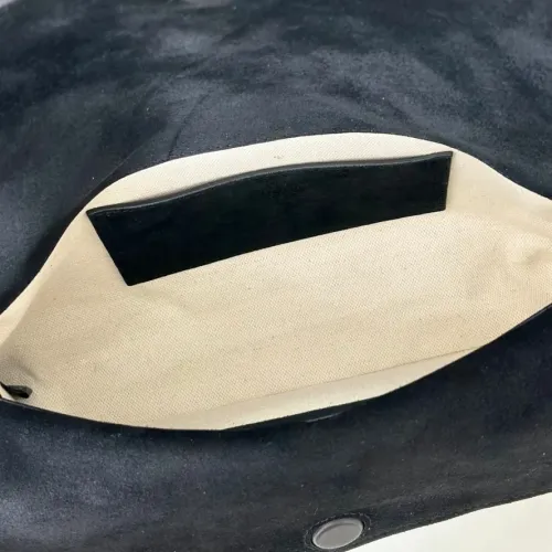 Replica Gucci AAA Quality Shoulder Bags For Women #1420184 $235.00 USD for Wholesale