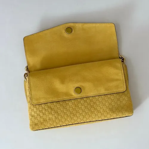 Replica Gucci AAA Quality Shoulder Bags For Women #1420189 $235.00 USD for Wholesale