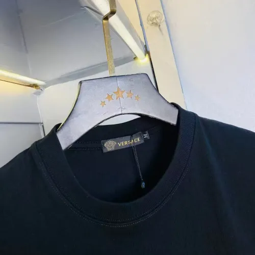 Replica Versace T-Shirts Short Sleeved For Unisex #1420210 $27.00 USD for Wholesale