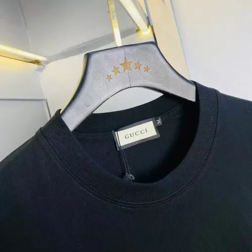 Replica Gucci T-Shirts Short Sleeved For Unisex #1420212 $27.00 USD for Wholesale