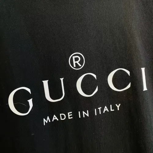 Replica Gucci T-Shirts Short Sleeved For Unisex #1420212 $27.00 USD for Wholesale