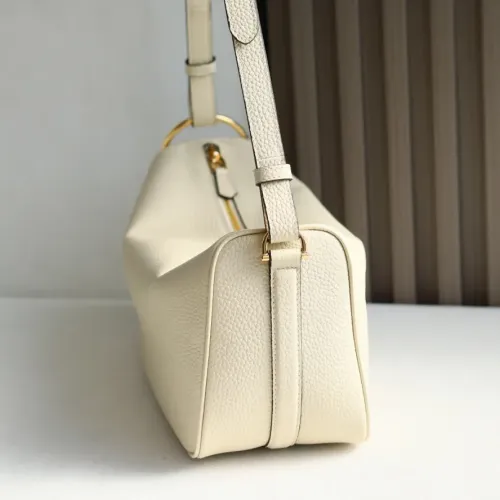 Replica Gucci AAA Quality Shoulder Bags For Women #1420357 $182.00 USD for Wholesale