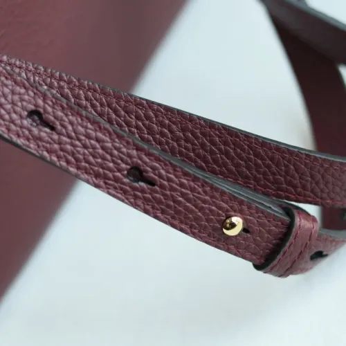 Replica Gucci AAA Quality Shoulder Bags For Women #1420359 $182.00 USD for Wholesale