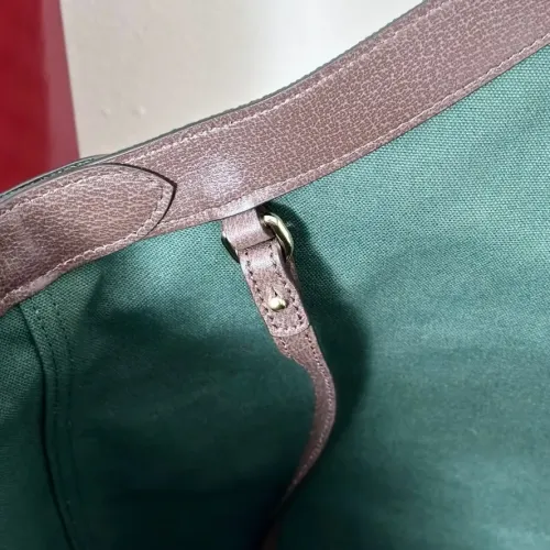 Replica Gucci AAA Quality Handbags For Women #1420362 $170.00 USD for Wholesale