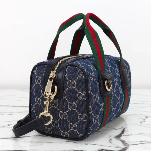 Replica Gucci AAA Quality Handbags For Women #1420383 $140.00 USD for Wholesale