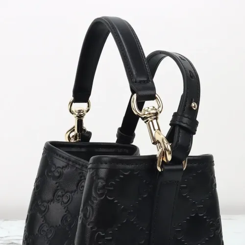 Replica Gucci AAA Quality Handbags For Women #1420478 $170.00 USD for Wholesale