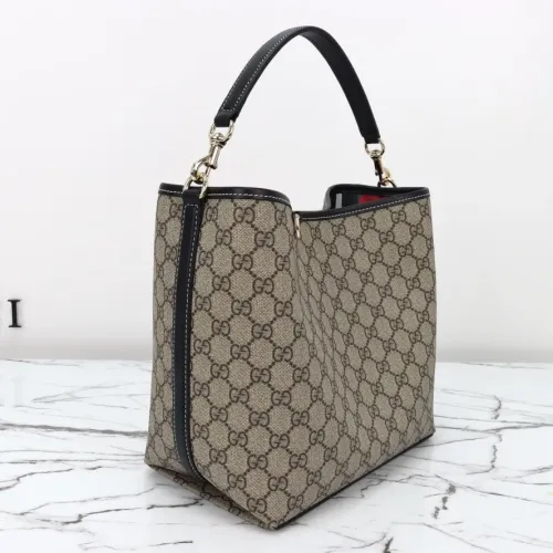 Replica Gucci AAA Quality Handbags For Women #1420511 $140.00 USD for Wholesale