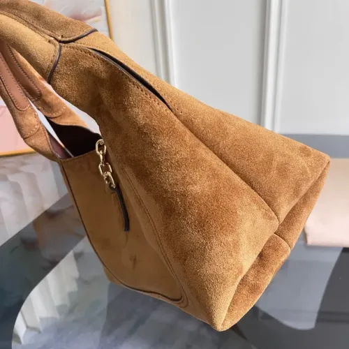 Replica Gucci AAA Quality Handbags For Women #1420614 $185.00 USD for Wholesale