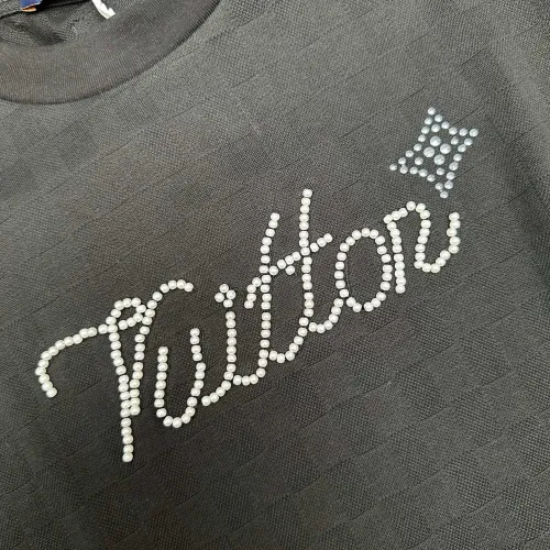 Replica Louis Vuitton LV T-Shirts Short Sleeved For Unisex #1421860 $72.00 USD for Wholesale