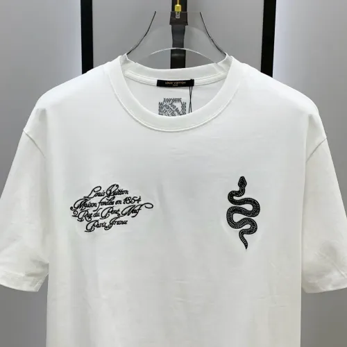 Replica Louis Vuitton LV T-Shirts Short Sleeved For Men #1421881 $68.00 USD for Wholesale