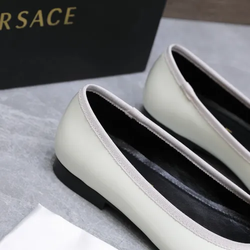 Replica Versace Flat Shoes For Women #1422325 $118.00 USD for Wholesale
