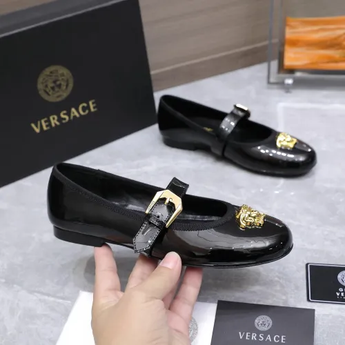 Replica Versace Flat Shoes For Women #1422332 $118.00 USD for Wholesale