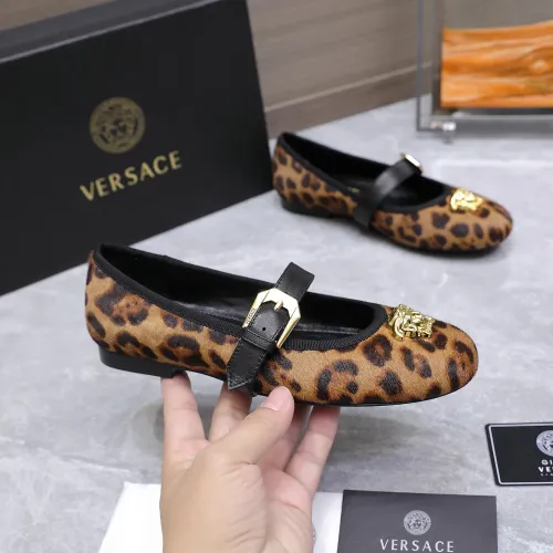 Replica Versace Flat Shoes For Women #1422334 $118.00 USD for Wholesale