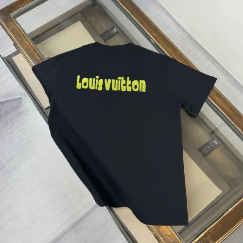 Replica Louis Vuitton LV T-Shirts Short Sleeved For Unisex #1423464 $32.00 USD for Wholesale