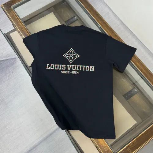 Louis Vuitton LV T-Shirts Short Sleeved For Unisex #1423467 $32.00 USD, Wholesale Replica Louis Vuitton LV T-Shirts