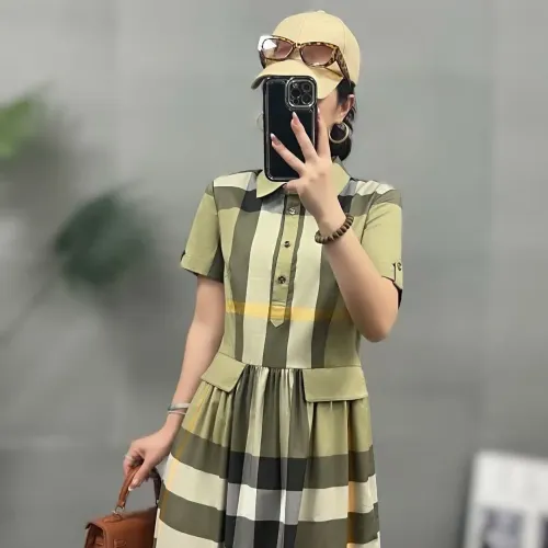 Replica Burberry Dresses Short Sleeved For Women #1423756 $76.00 USD for Wholesale