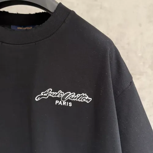 Replica Louis Vuitton LV T-Shirts Short Sleeved For Unisex #1424107 $56.00 USD for Wholesale