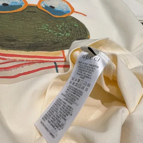 Replica Gucci T-Shirts Short Sleeved For Unisex #1424601 $34.00 USD for Wholesale