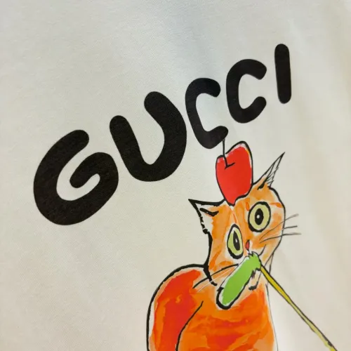 Replica Gucci T-Shirts Short Sleeved For Unisex #1424606 $34.00 USD for Wholesale