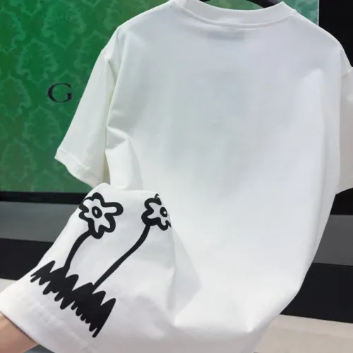 Replica Gucci T-Shirts Short Sleeved For Unisex #1424619 $34.00 USD for Wholesale
