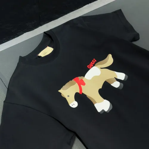 Replica Gucci T-Shirts Short Sleeved For Unisex #1424632 $34.00 USD for Wholesale