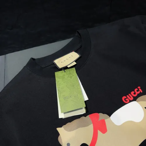 Replica Gucci T-Shirts Short Sleeved For Unisex #1424632 $34.00 USD for Wholesale