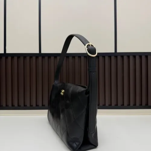 Replica Chanel AAA Quality Shoulder Bags #1424999 $88.00 USD for Wholesale