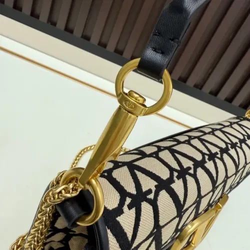 Replica Valentino AAA Quality Messenger Bags For Women #1425049 $98.00 USD for Wholesale