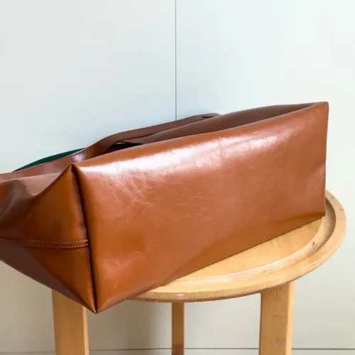 Replica Gucci AAA Quality Handbags For Women #1425203 $85.00 USD for Wholesale