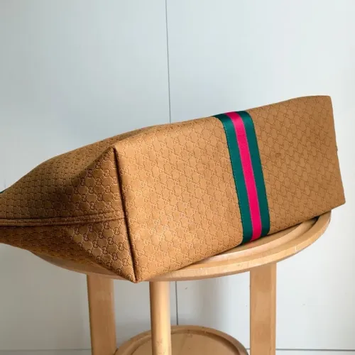 Replica Gucci AAA Quality Handbags For Women #1425205 $88.00 USD for Wholesale