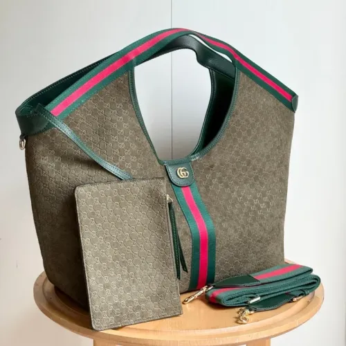 Replica Gucci AAA Quality Handbags For Women #1425206 $88.00 USD for Wholesale