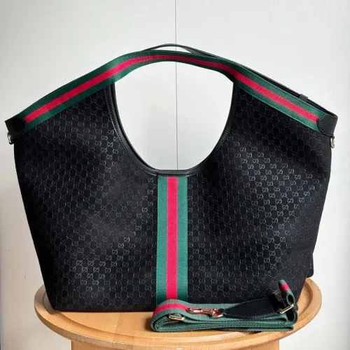 Replica Gucci AAA Quality Handbags For Women #1425208 $88.00 USD for Wholesale