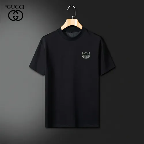 Replica Gucci Tracksuits Short Sleeved For Men #1426568 $64.00 USD for Wholesale
