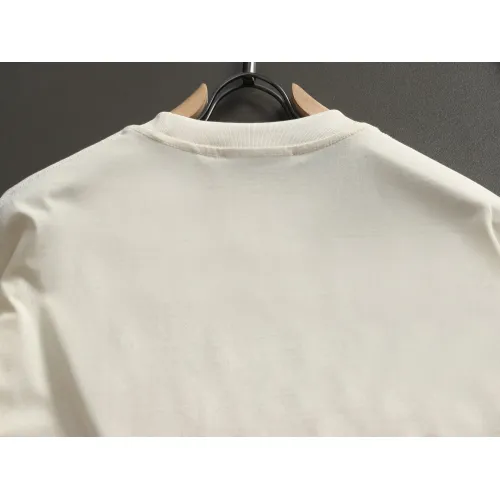 Replica Gucci T-Shirts Short Sleeved For Unisex #1426974 $38.00 USD for Wholesale