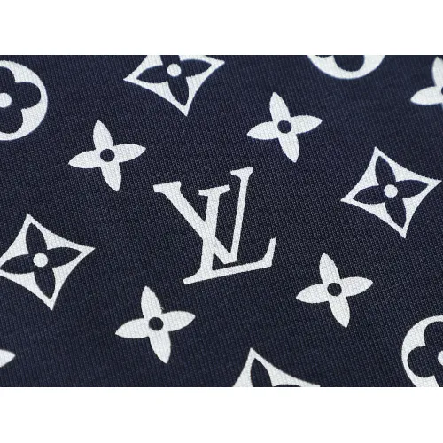 Replica Louis Vuitton LV T-Shirts Short Sleeved For Unisex #1426978 $38.00 USD for Wholesale