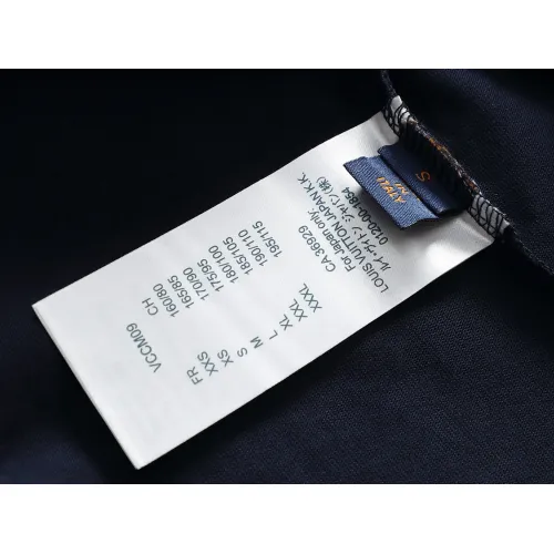 Replica Louis Vuitton LV T-Shirts Short Sleeved For Unisex #1426978 $38.00 USD for Wholesale
