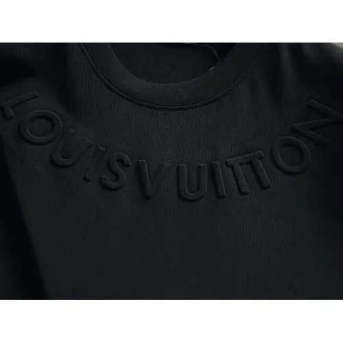 Replica Louis Vuitton LV T-Shirts Short Sleeved For Unisex #1426989 $38.00 USD for Wholesale