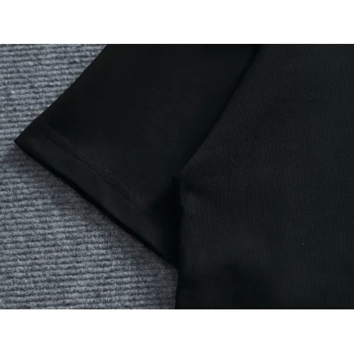 Replica Louis Vuitton LV T-Shirts Short Sleeved For Unisex #1426989 $38.00 USD for Wholesale