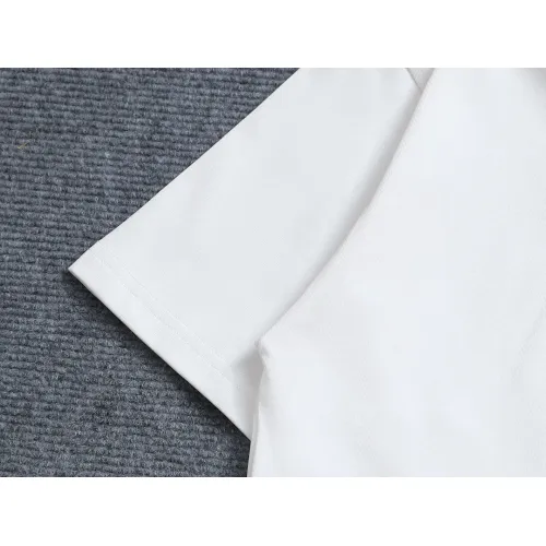 Replica Fendi T-Shirts Short Sleeved For Unisex #1426993 $38.00 USD for Wholesale