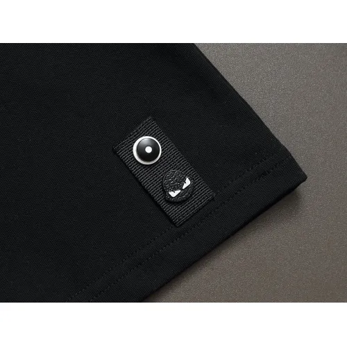 Replica Fendi T-Shirts Short Sleeved For Unisex #1426994 $38.00 USD for Wholesale