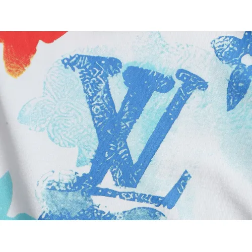 Replica Louis Vuitton LV T-Shirts Short Sleeved For Unisex #1427004 $38.00 USD for Wholesale