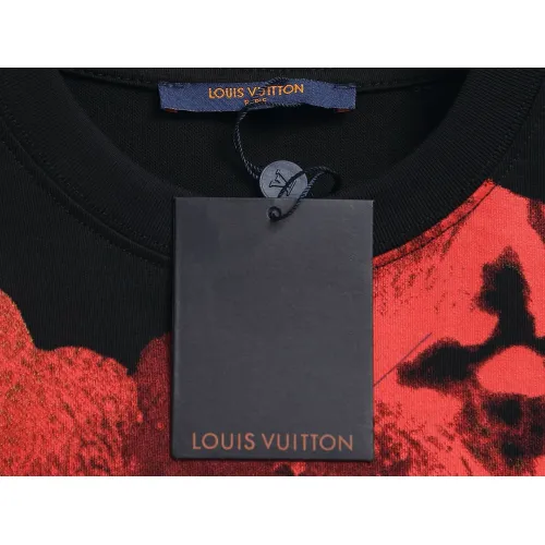 Replica Louis Vuitton LV T-Shirts Short Sleeved For Unisex #1427005 $38.00 USD for Wholesale