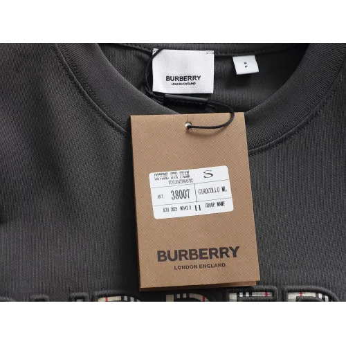 Replica Burberry T-Shirts Short Sleeved For Unisex #1427007 $38.00 USD for Wholesale