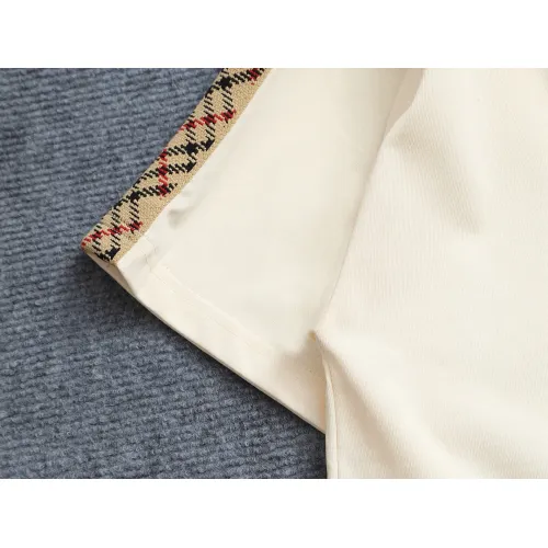 Replica Burberry T-Shirts Short Sleeved For Unisex #1427011 $38.00 USD for Wholesale