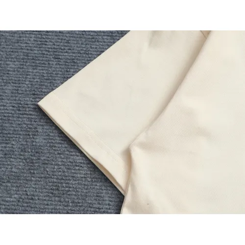 Replica Louis Vuitton LV T-Shirts Short Sleeved For Unisex #1427036 $38.00 USD for Wholesale