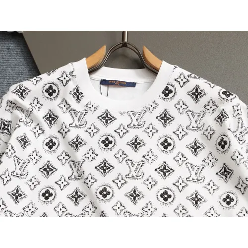 Replica Louis Vuitton LV T-Shirts Short Sleeved For Unisex #1427038 $38.00 USD for Wholesale